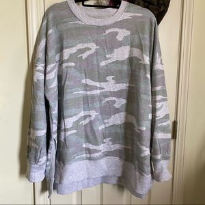 Aerie XXL Light Camo sweatshirt